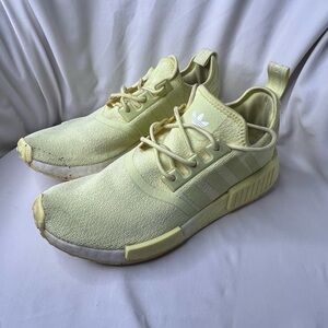 Adidas Yellow Sneakers with Knit Upper and Streamlined Design sz 8.5